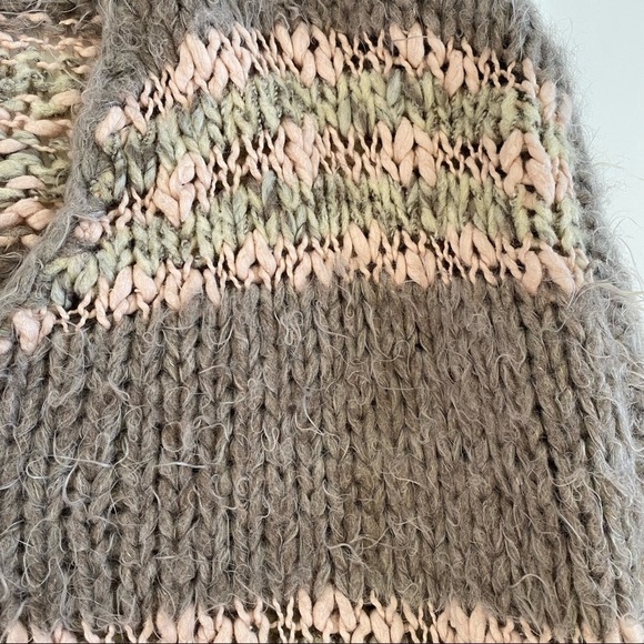 Free People Linus Striped Eyelash Fuzzy Wool Blend Sweater Gray Pink Size S - Picture 4 of 11